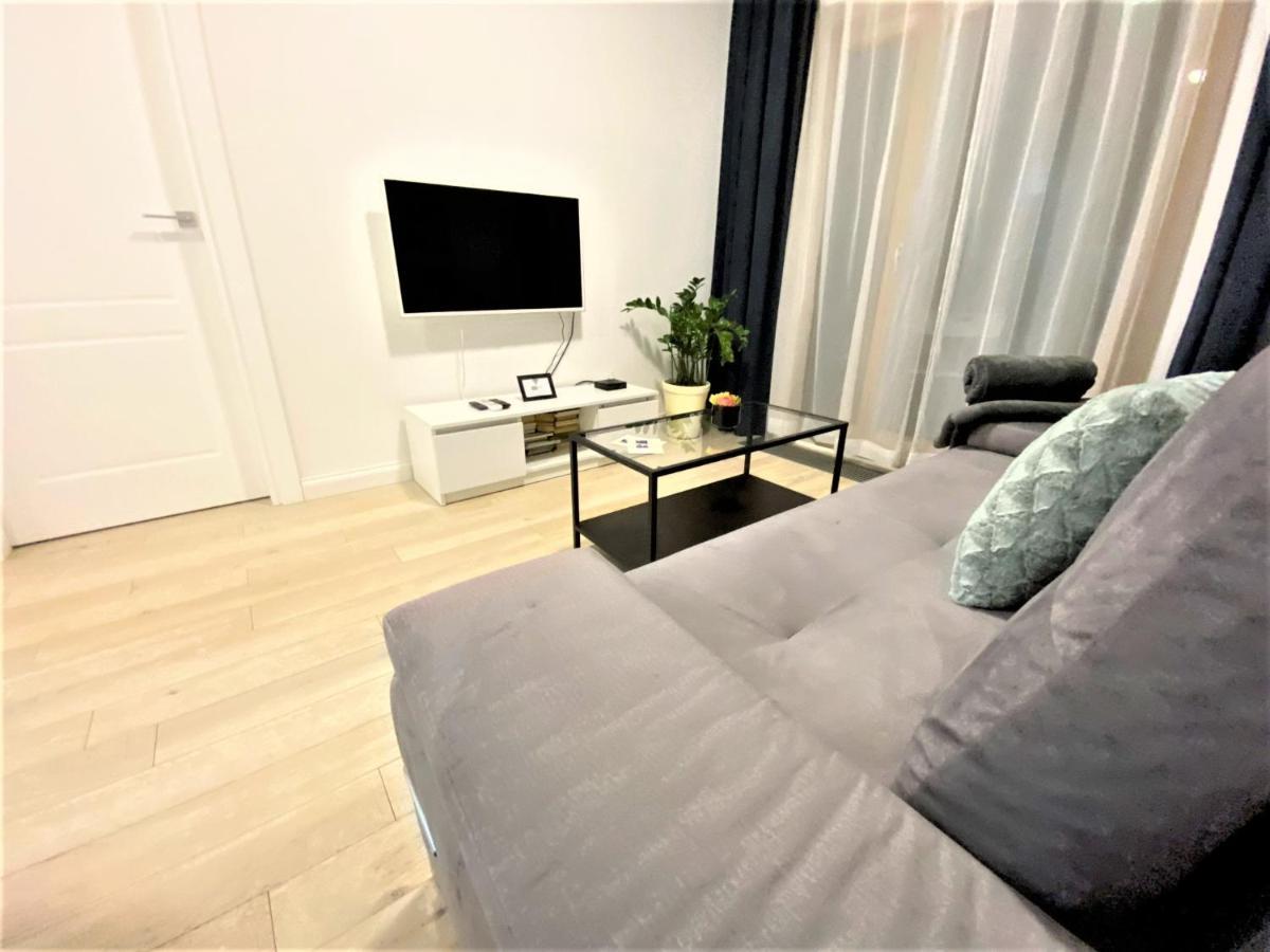 Exclusive 2Br! Apartment In Center +Netflix +Gym Warsaw Exterior photo