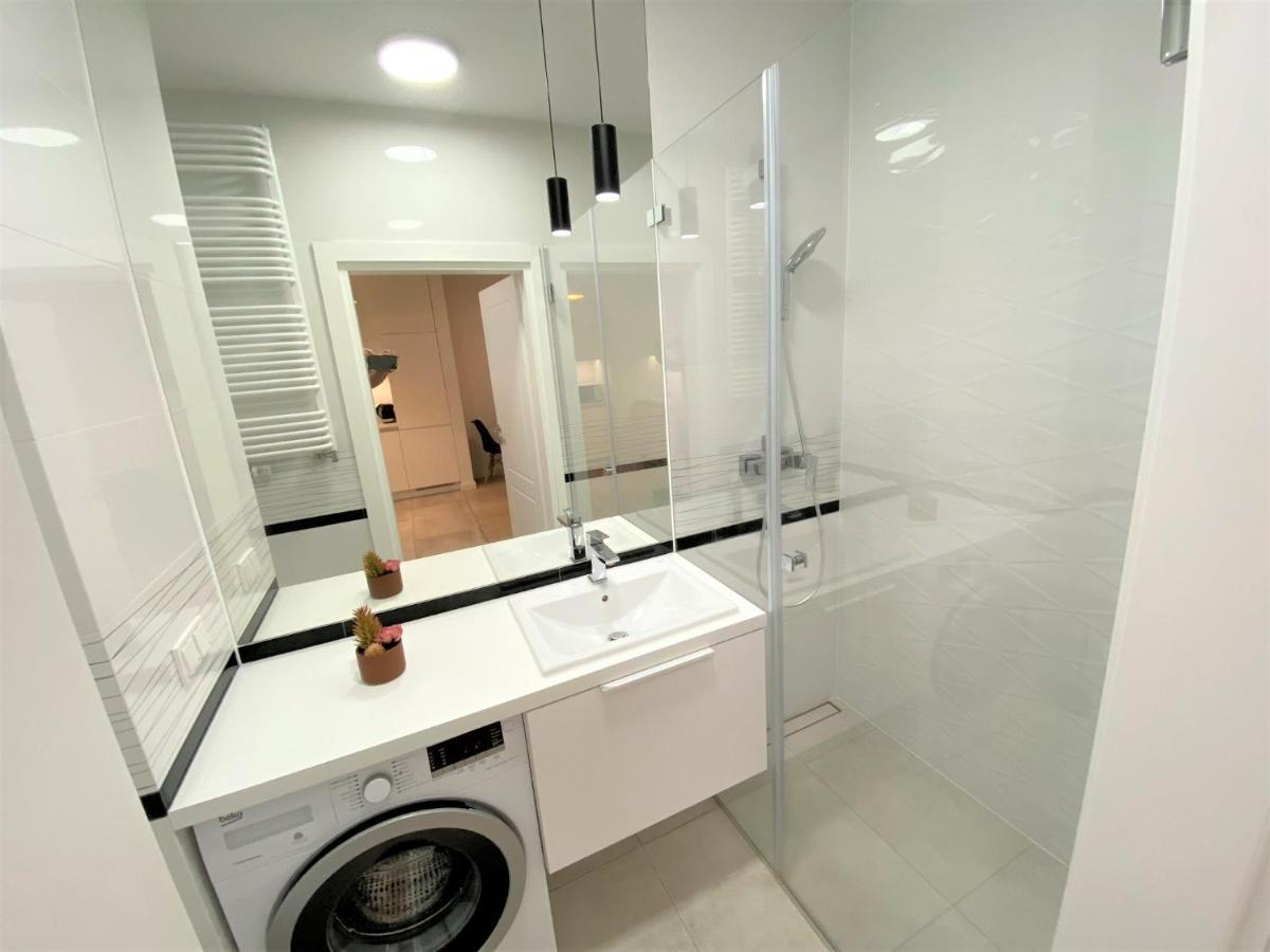 Exclusive 2Br! Apartment In Center +Netflix +Gym Warsaw Exterior photo