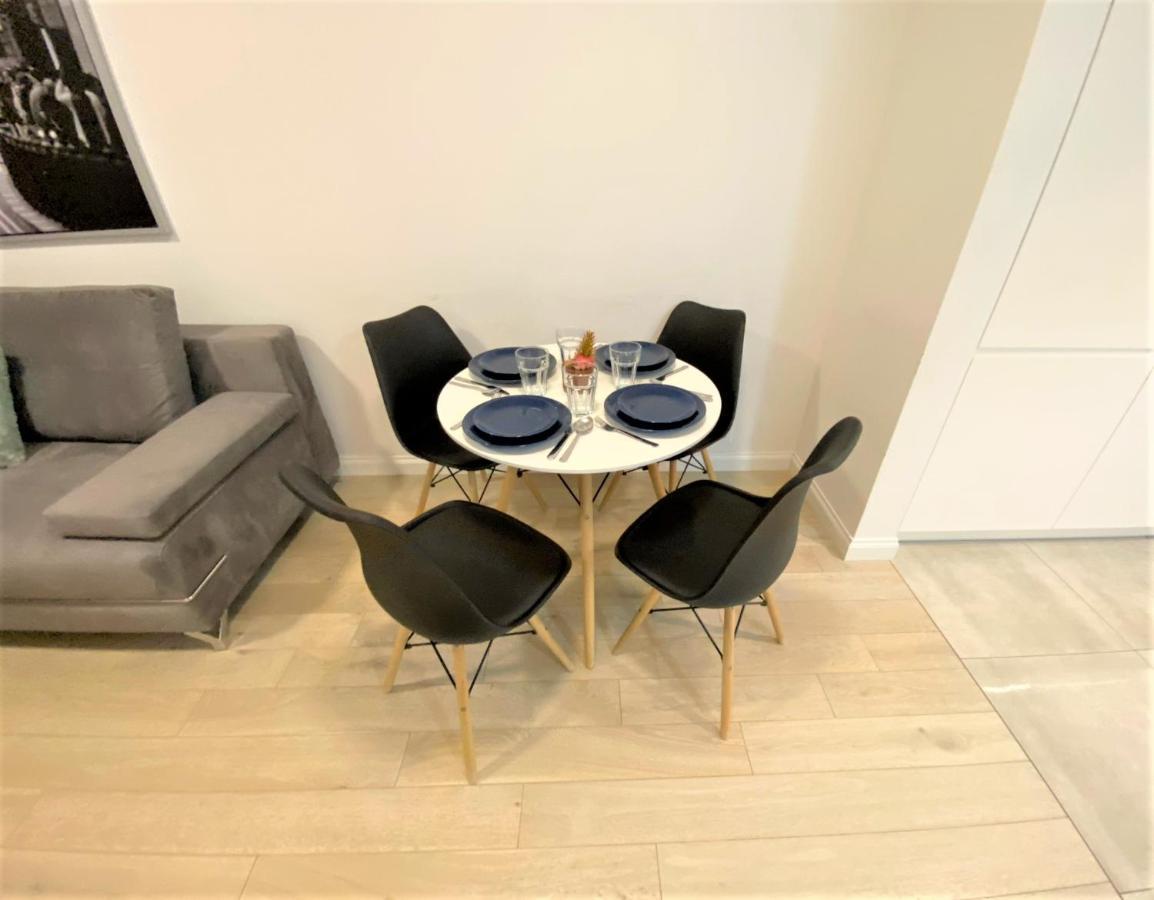 Exclusive 2Br! Apartment In Center +Netflix +Gym Warsaw Exterior photo